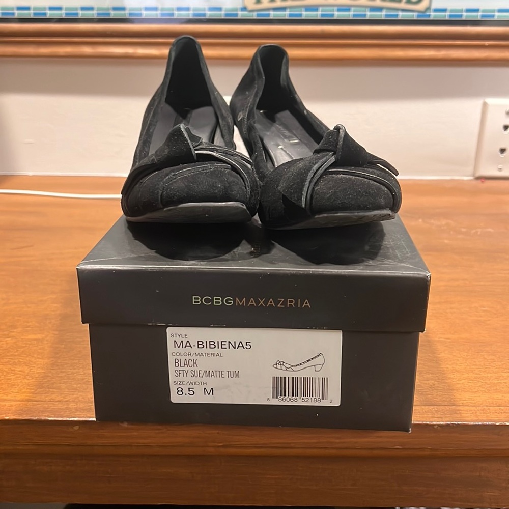 Vintage BCBG Max Azria Black Suede 8.5